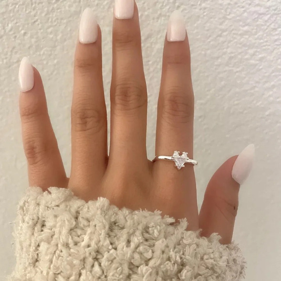 925 Sterling Silver CZ Diamond Heart Square Ring Dainty Minimalist Ring - Picture 5 of 8